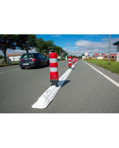 Leitboy Bollard L120 in red with reflective stripes, self-erecting  - HORIZONT