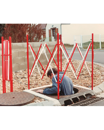Absperrgitter ausziehbar bis 1000mm | Stahl | Rot-weiß | 4-teilig - Kaufen Sie im Online-Shop