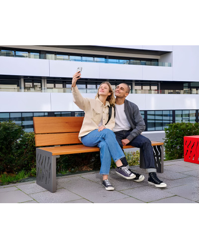 Kaufen Sie PROCITY SITZBANK VENEDIG AUS STAHL & HOLZ: Sitzfläche aus Tropenholz (helle Eiche), Gestel aus Stahl (Purpurrot) im Online-Shop mit Lieferung