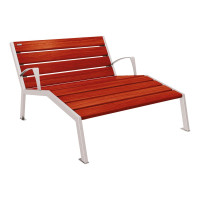 PROCITY LIEGESTUHL SILAOS - WITH ARMREST - WOOD & STEEL: Seat made of oak wood (mahogany), frame made of steel (Satin Grey).