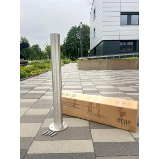Langlebigkeit und einfache Wartung: Edelstahlpfosten mit Bodenplatte kaufen bei INCAPCORP.de