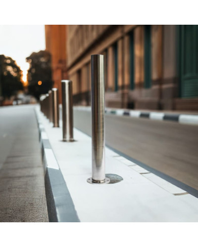 Bollard stainless steel Ø 60 mm stationary with base plate, to be fixed by plugs, without lock, total height approx. 900 mm above ground . Buy in the online store.