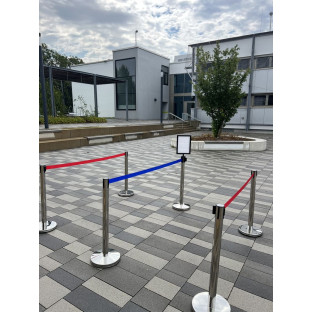 Optimal visitor flows: The advantages of people guidance systems and barrier stands