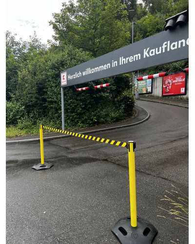 Demarcation outdoor barrier post yellow, belt yellow/black, set 10 pieces. Buy Online Shop