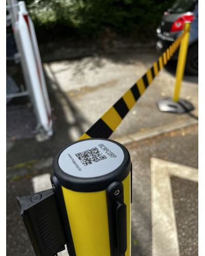 Demarcation outdoor barrier post yellow, belt yellow/black. Buy in the online store.