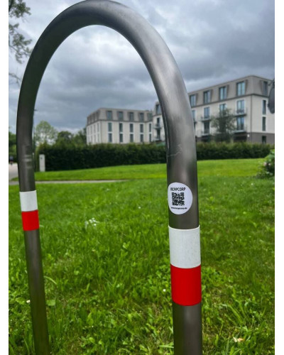 Bicycle support bracket single parker Ø 48 x 2.0 mm made of stainless steel for setting in concrete. Buy in the online store