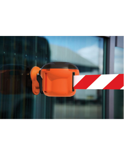 Kaufen Skipper Saugnapfhalterung und Gurtaufnahme für Glas- und Hochglanzflächen | Schwarz